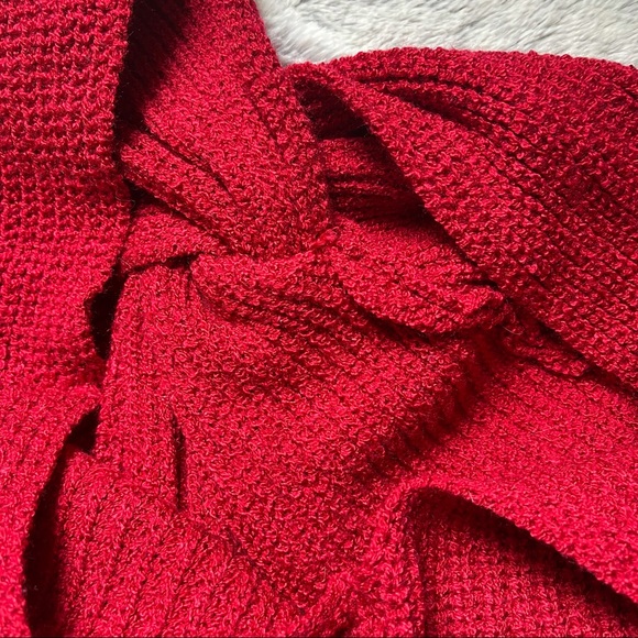 Back Twist Bright Merry Red V Neck Sweater - Picture 5 of 13